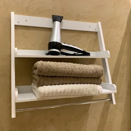 Fiumicinoa57 Couette-café 3*